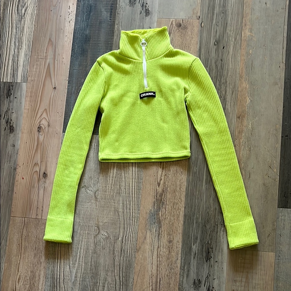 CRANK Neon Green Ribbed Cropped Sweater Size: XS